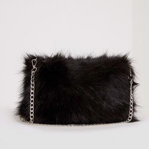 Faux fur chain shoulder bag